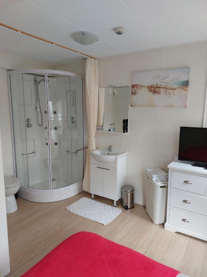 Bed & Breakfast D'Ouwe Smidse คัมเปอร์ลันด์ ภายนอก รูปภาพ